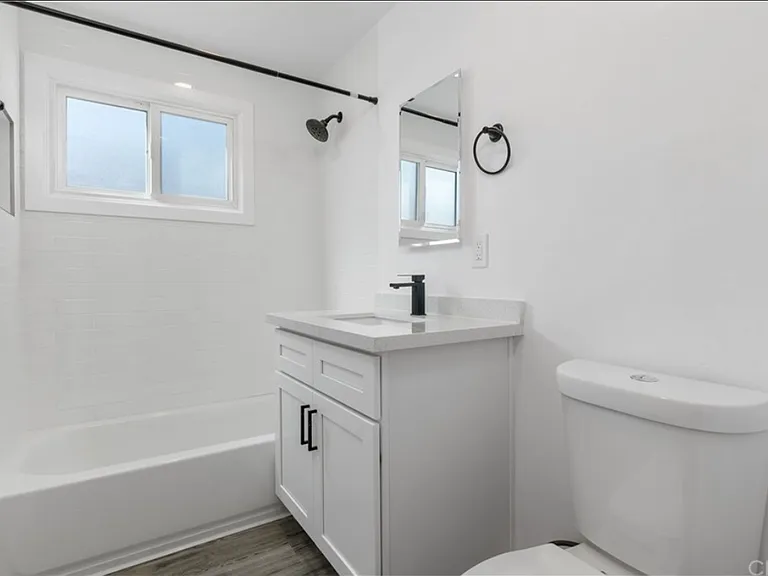 Full Bath 1