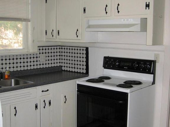 5th image of 2733 Herschel St