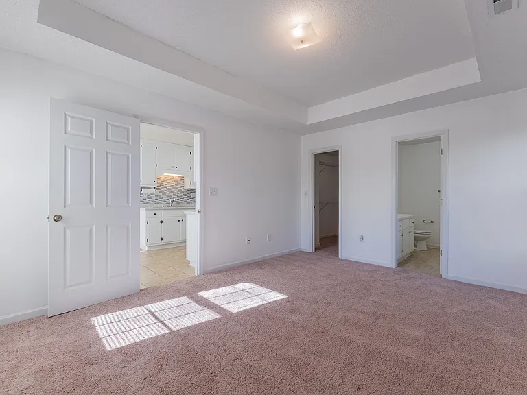 290 Stone Hill Dr — Photo 8