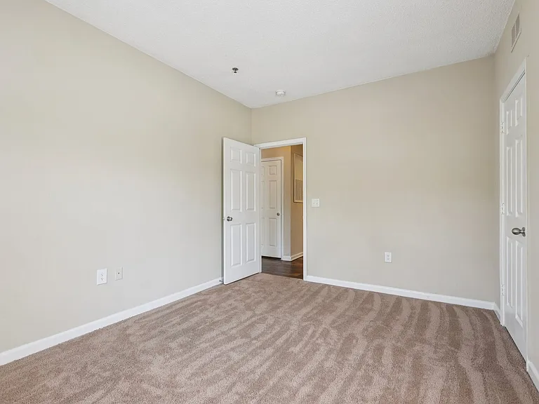 Brookside Park Apartments — Photo 24