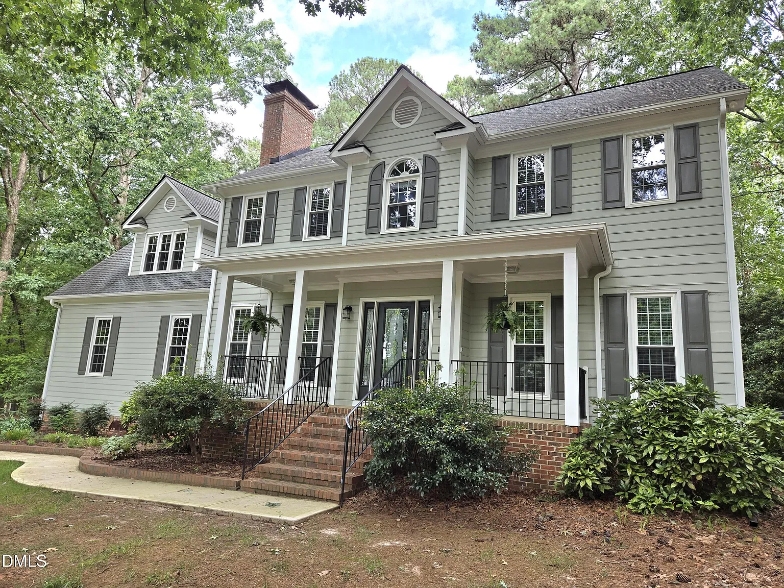 4 bed, 2.5 bath, 3047 sqft, $3,200 — Photo 1