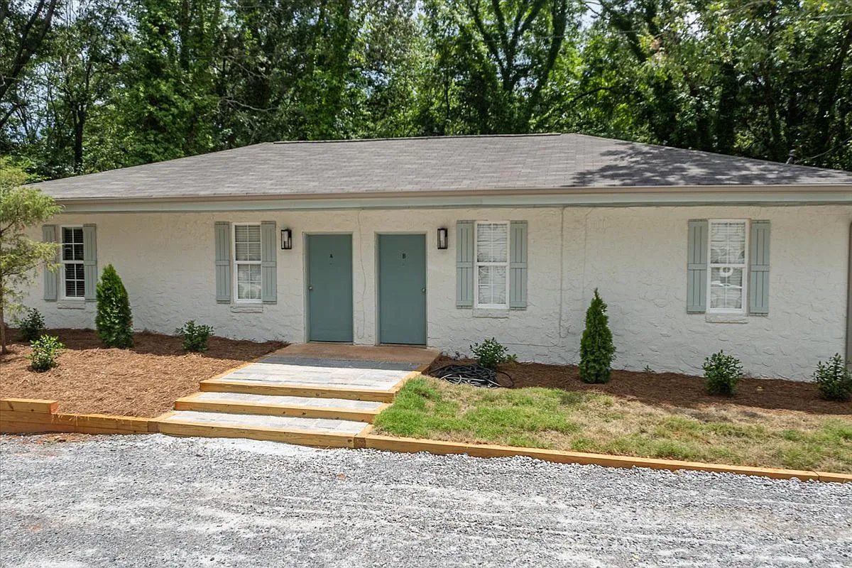 150 Old Princeton Rd — Photo 1