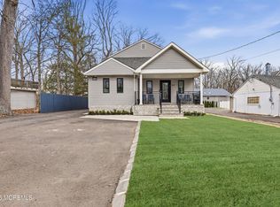 257 Miller Rd, Lakewood, NJ 08701