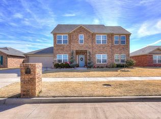 3727 Plantation Dr, Enid, OK 73703