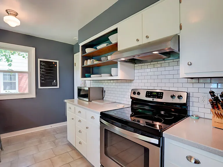 4018 Paunack Ave — Photo 11