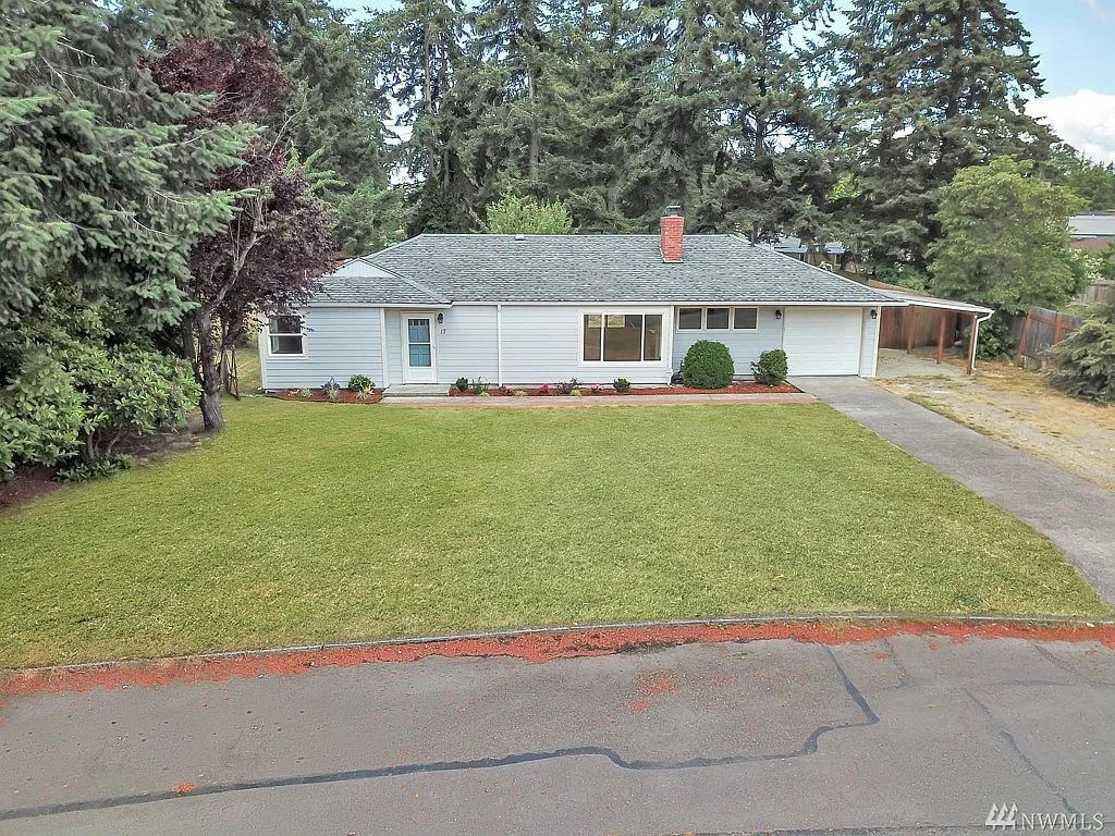 17 Crescent Cir SW photo 1