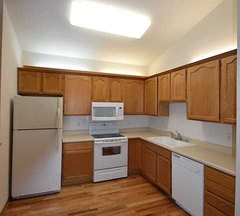 2nd image of 2991 Arapaho Dr