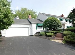 6442 Apache Dr, Indian Head Park, IL