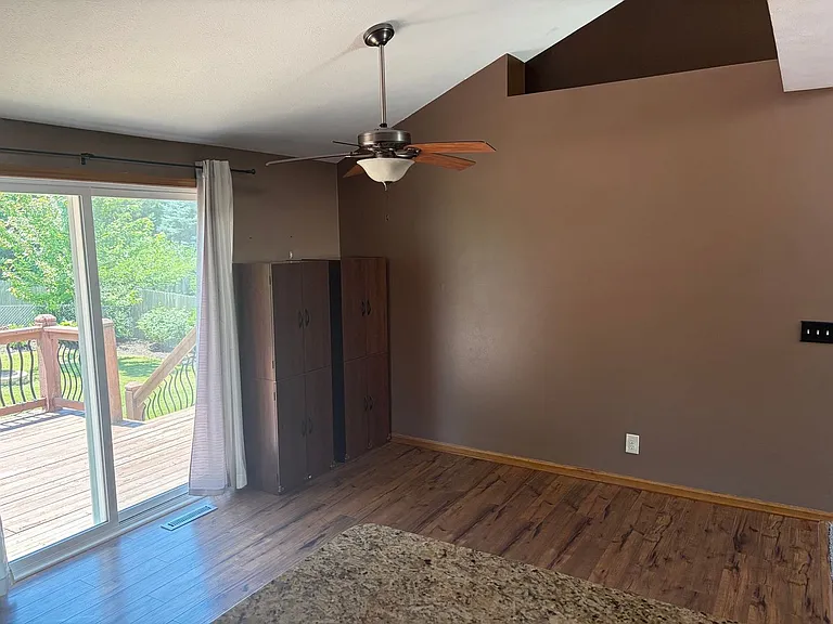 11215 Ellison Ave — Photo 8