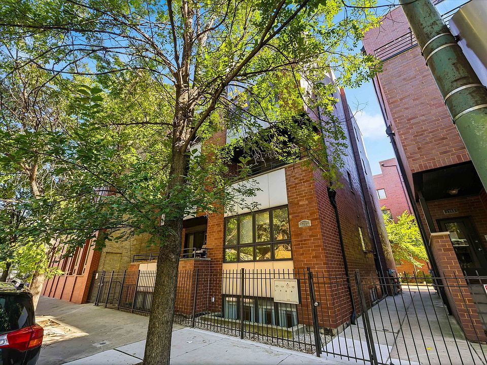 1st image of 1357 N Noble St APT 4