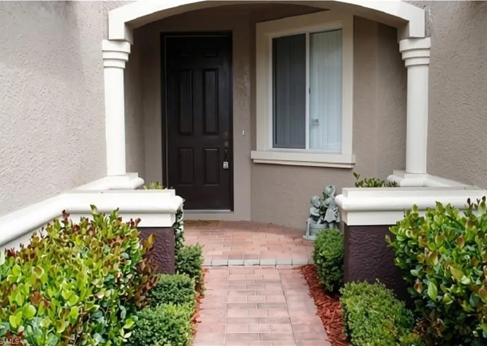 17533 Laurel Grove Ct