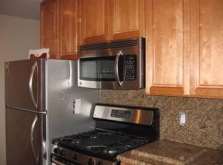21-11 43rd St #1, Astoria, NY 11105