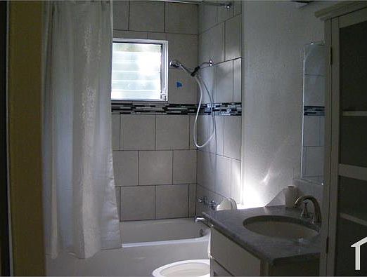 5th image of 10610 Roandale Dr