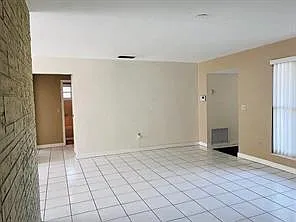 8136 NW 21st Ct — Photo 8