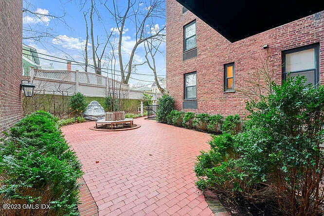 25 W Elm St #40 — Photo 23