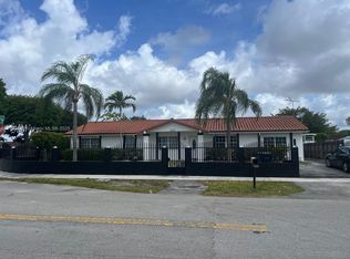 15171 SW 70th St, Miami, FL 33193