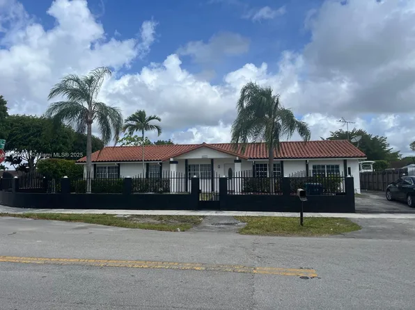 15171 SW 70th St, Miami, FL 33193