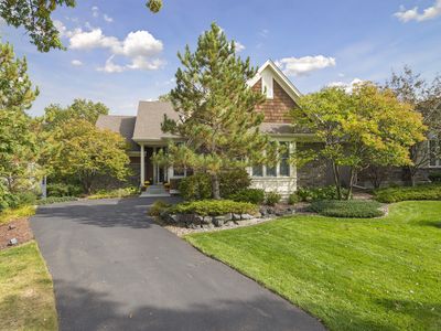 1460 Skyline Dr, Golden Valley, MN, 55422