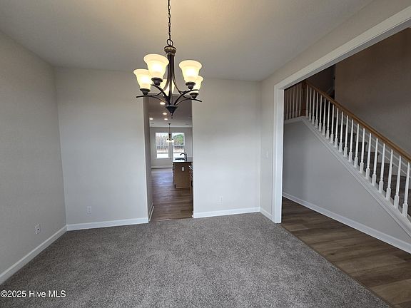 5th image of 222 Arbormoor Lane