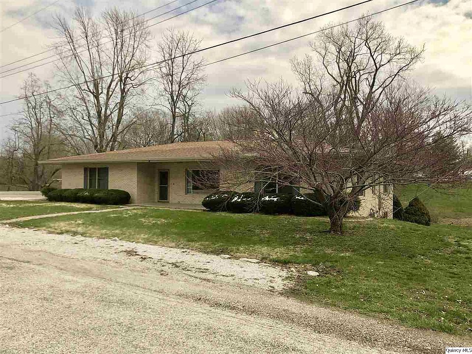 1st image of 11 Grandview Dr