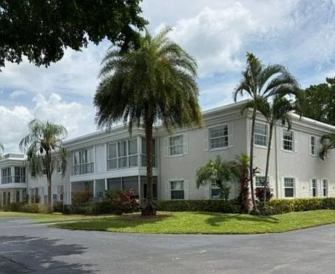 2 bed, 2.0 bath, 1200 sqft, $2,900 — Photo 2