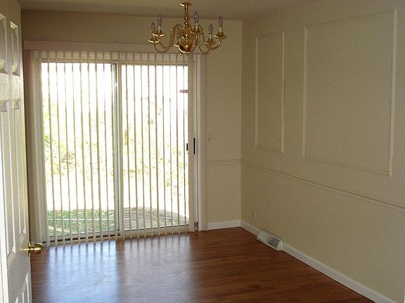 5th image of 10213 Northland Hills Ct