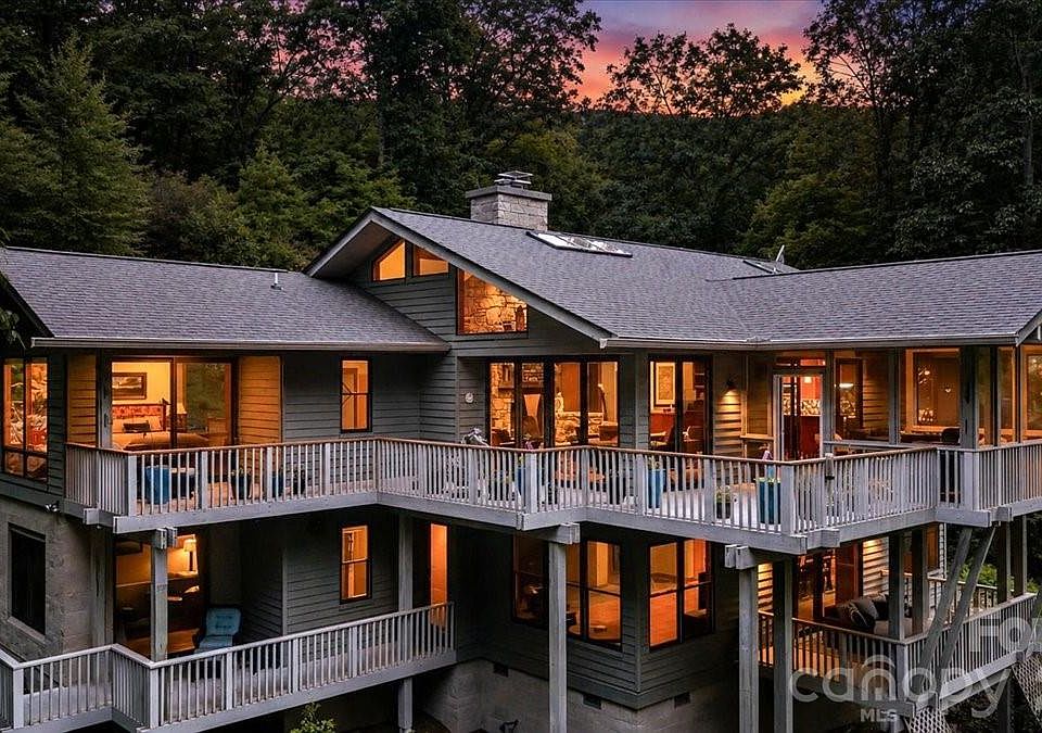 1st image of 466 Sweetwater Ln