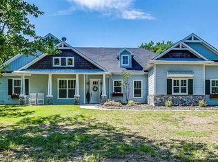 1301 Greg St, Azle, TX 76020