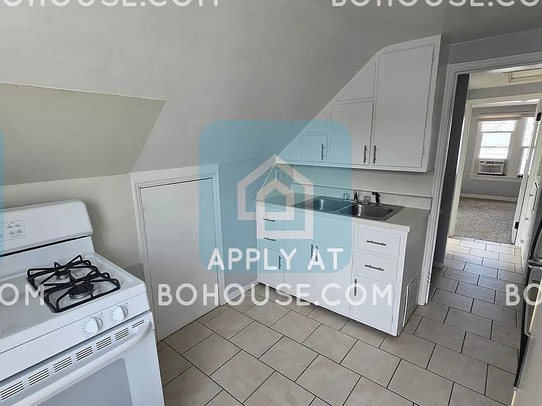7409 Bradbury Ave — Photo 2