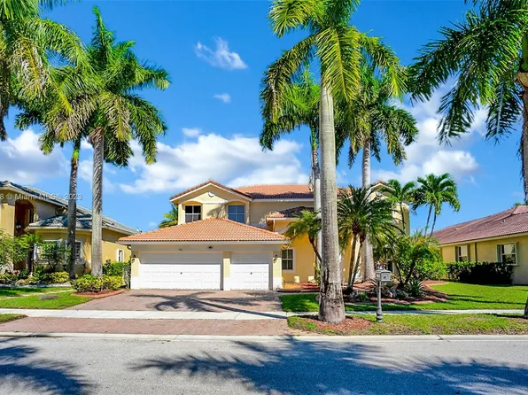 962 Marina Dr, Weston, FL 33327