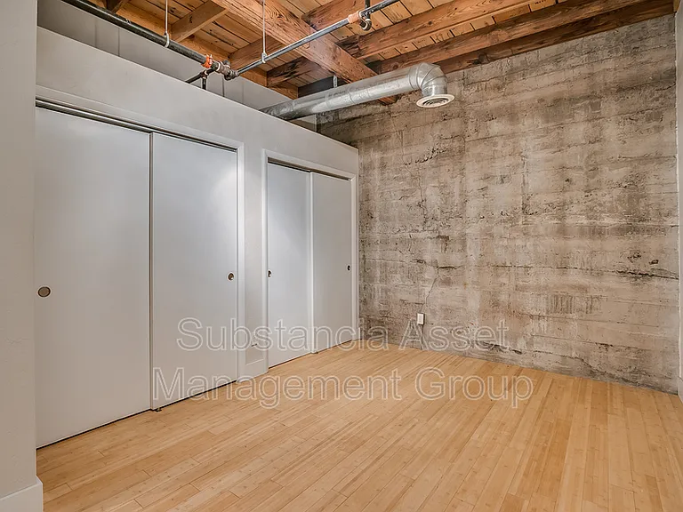 222 E Main St #B — Photo 8