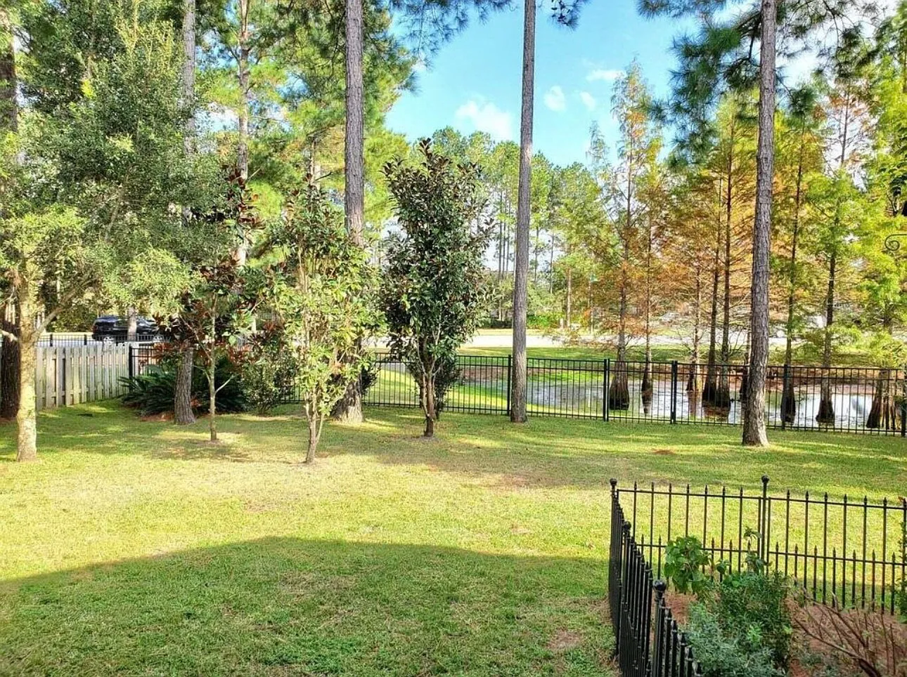 4 bed, 2552 sqft, $3,000 — Photo 3