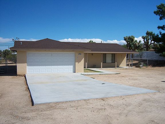 2nd image of 7453 Dumosa Ave