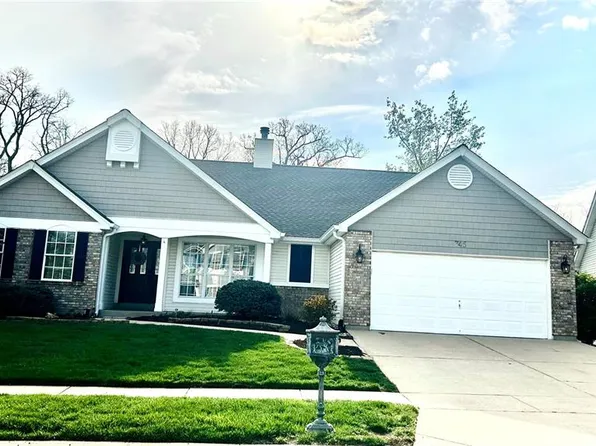 745 Charleston Oaks Dr, Ballwin, MO 63021