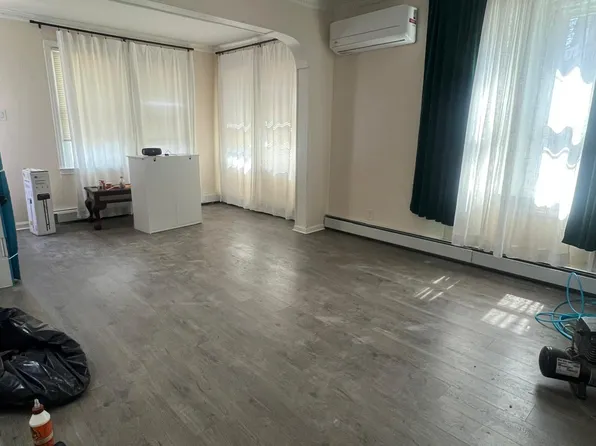 82 Hunnewell Ave Floor 1, Elmont, NY 11003