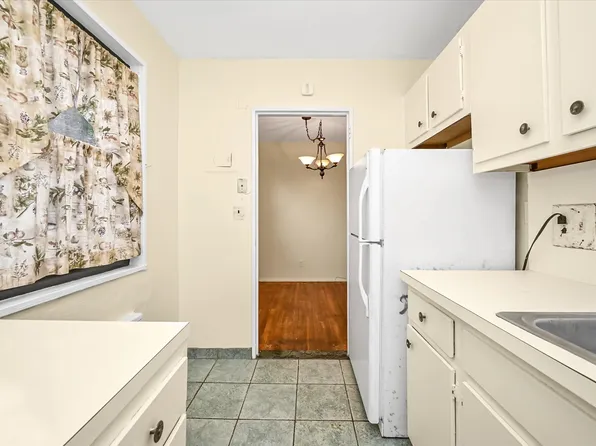 16-01 160th Street image 7 of 17