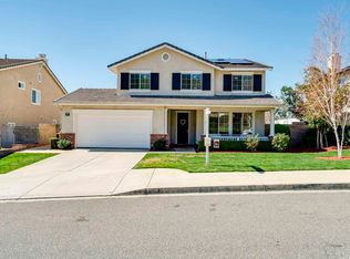 29359 Henderson Ln, Highland, CA 92346