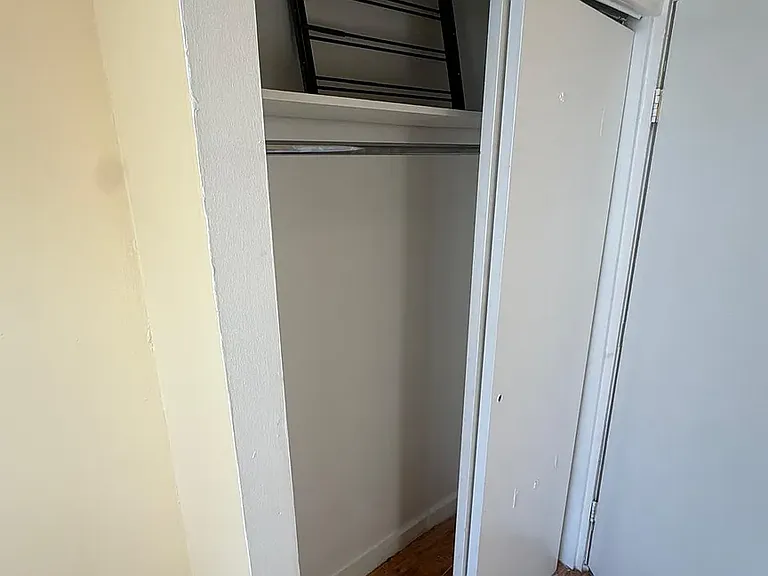 661 W 179th St #5D — Photo 9