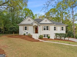 109 Saint James Dr, Athens, GA 30606