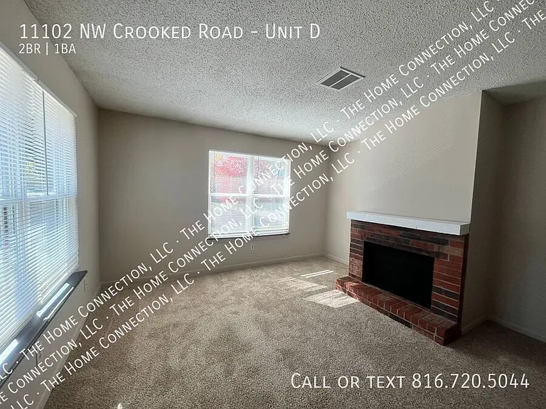 11102 NW Crooked Rd #D — Photo 2