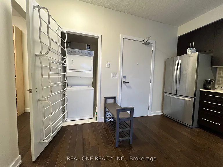 510 Curran Pl #1410 — Photo 9