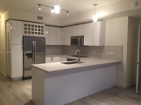 2nd image of 999 SW 1st Ave APT 1902