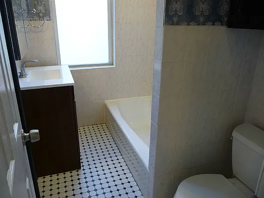 Rented by Citiburg Realty Solutions LLC | media 4