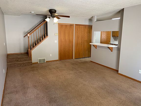 4th image of 469 Leeward Trl