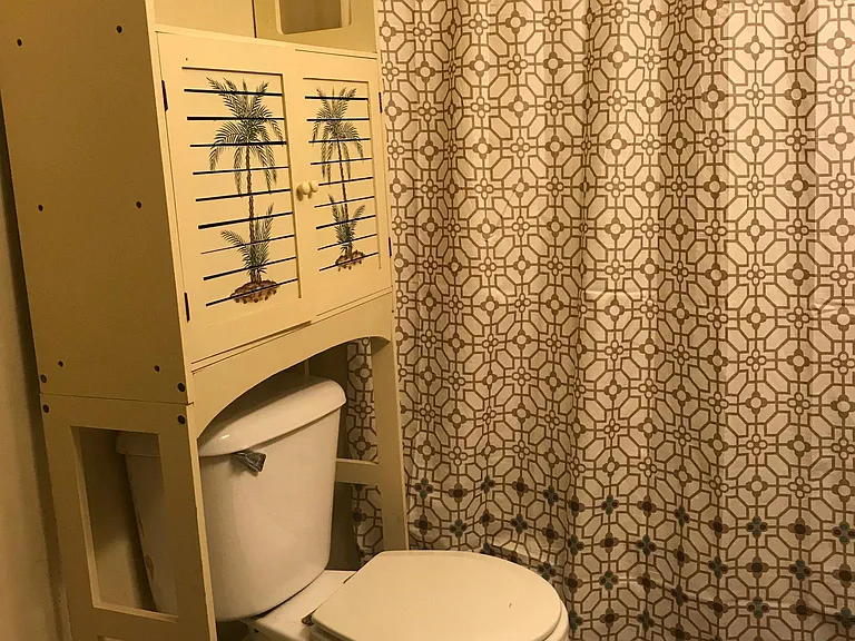 222 Fite St — Photo 3