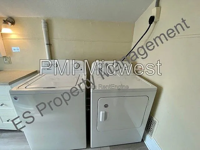 447 E Jefferson St #3 — Photo 22