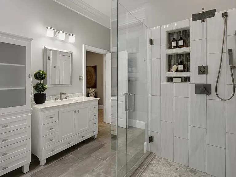 5909 Greenevers Dr — Photo 15