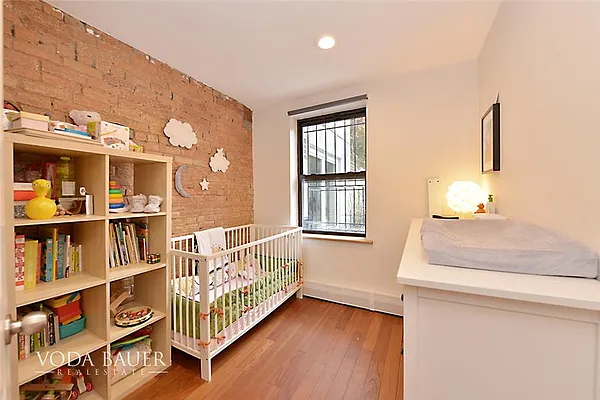 Rented by Voda Bauer Real Estate | media 17