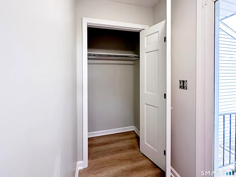 203 Capewell Ave — Photo 9