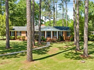 810 Forestdale Ct, Opelika, AL 36801